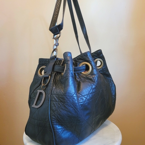 AUTH DIOR Drawstring Bag - Picture 5 of 11